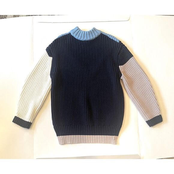 H&M Women's Thick Heavy Cable Knit Sweater - Picture 2 of 3